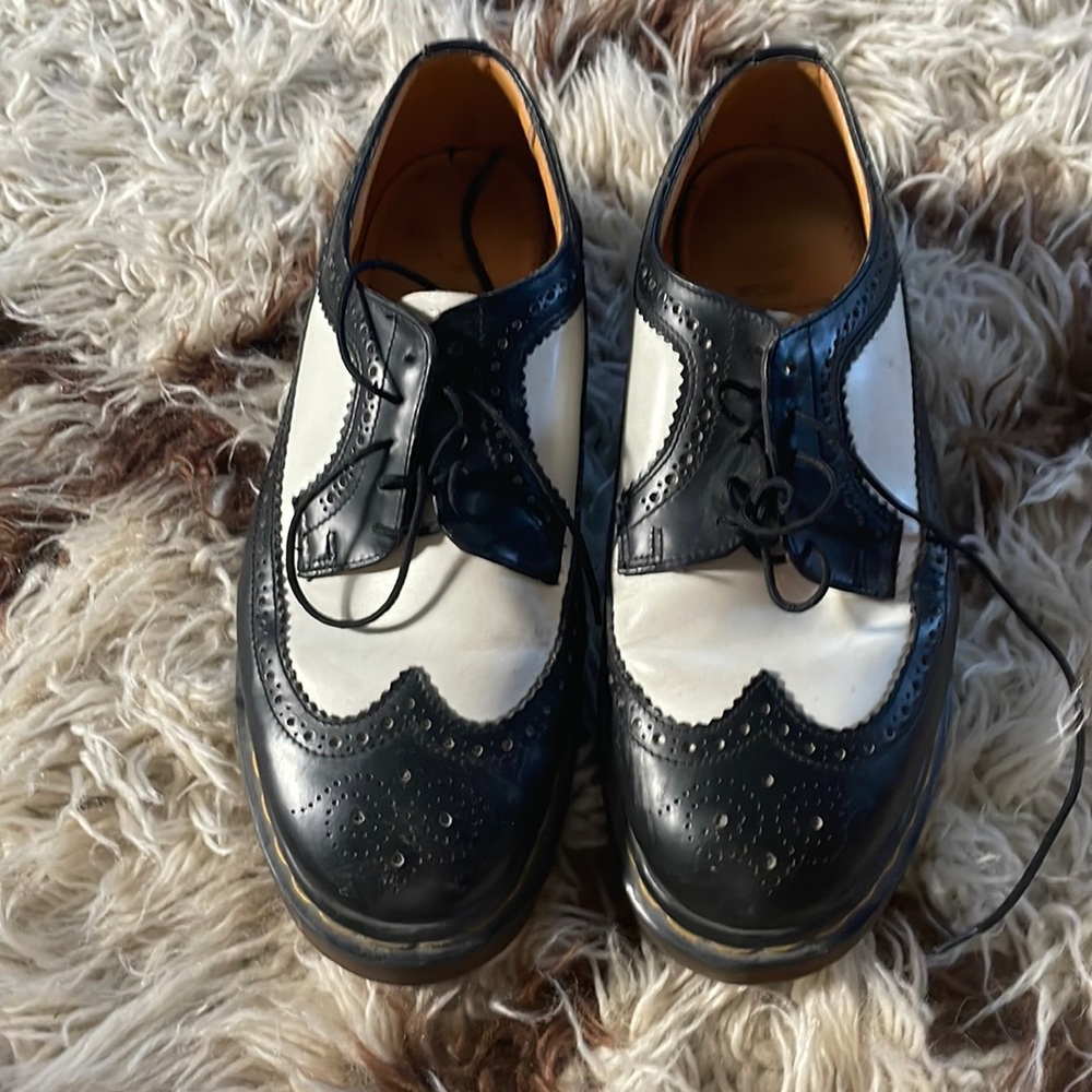 Men’s wingtip doc martens